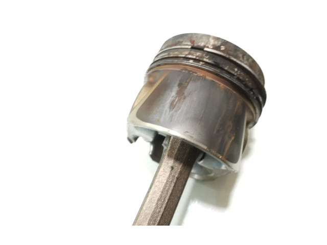 Píst Volkswagen Caddy DFSD