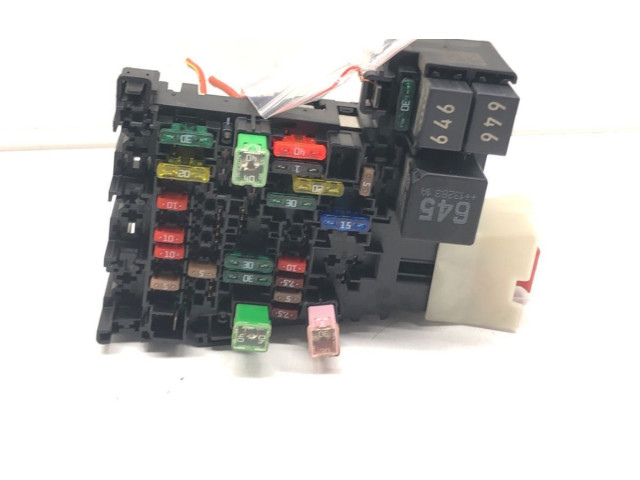 Блок предохранителей 5Q0937615C Volkswagen Golf VII