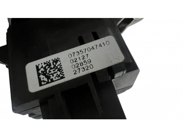 Фонарь освещения передних мест