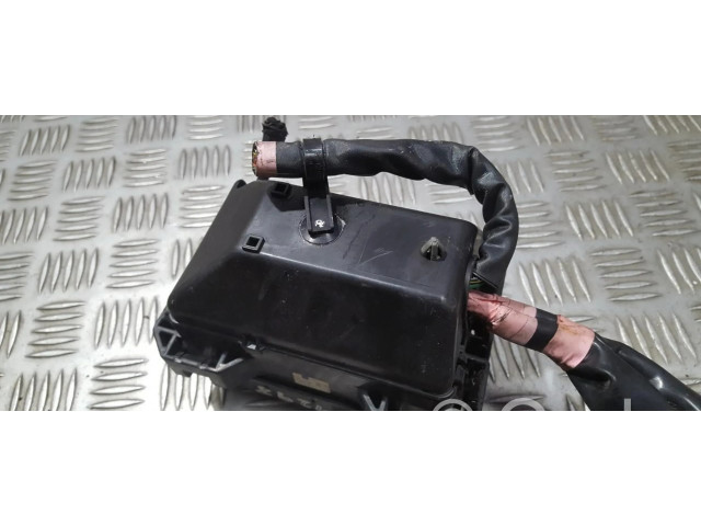 Блок предохранителей 8266187408, 82661-87408 Daihatsu Terios