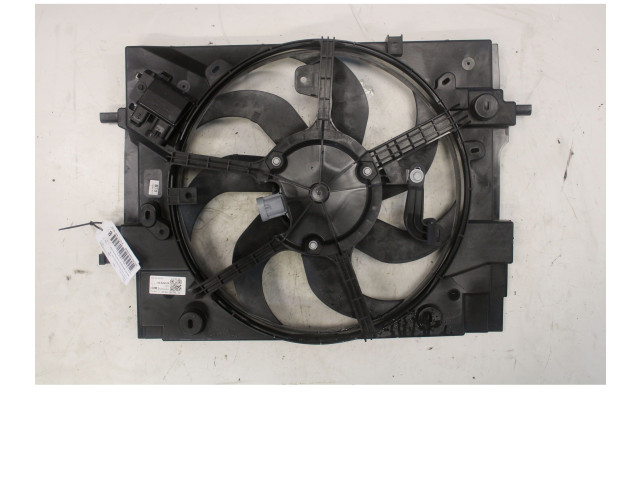 Вентилятор радиатора 214813977R--A Dacia Sandero