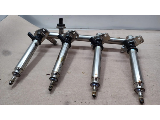 Vstřikovač A2740700995 Mercedes-Benz C W205 pro benzínový / Электричество motor 2.0 M274,920 M274,920