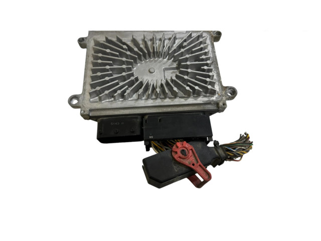 Блок управления двигателя P30650677, 0797009131 Volvo S40