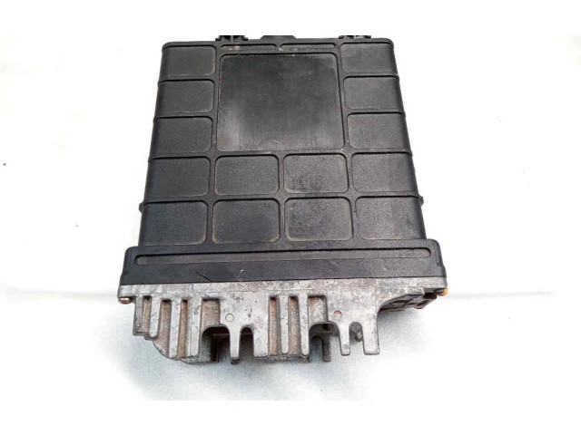 Блок управления двигателем Блок управления 0261203729730 Volkswagen Golf III