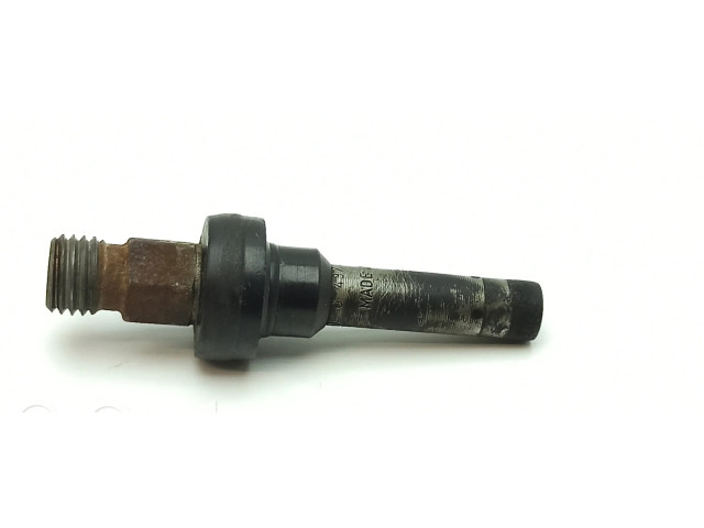 Vstřikovač 0437502010 Mercedes-Benz S W116 pro benzínový motor 2.8