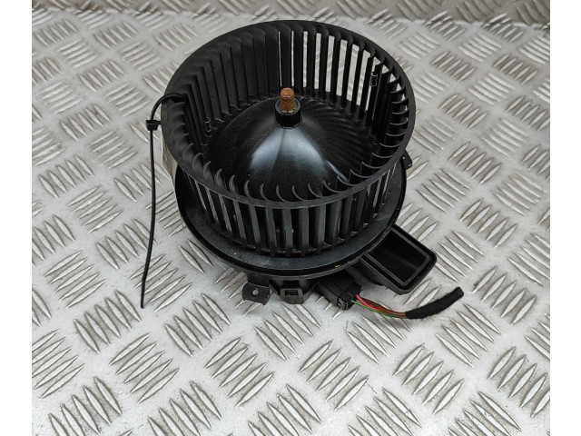 Вентилятор печки    4M1820021B, CZ997009   Audi e-tron