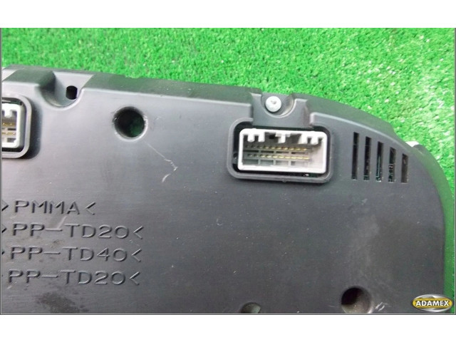 Панель приборов Honda FR-V