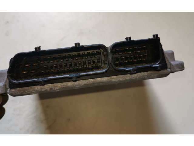 Блок управления двигателя 06A906018EJ, 0261206327 Volkswagen New Beetle