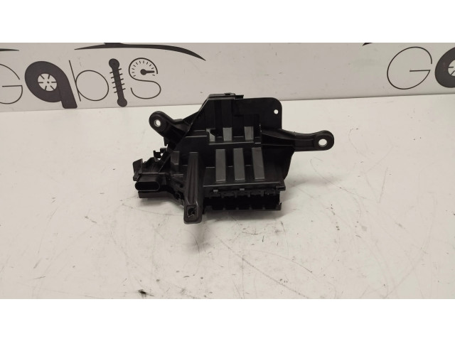 Pojistková skříňka A2055408095 Mercedes-Benz C W205 2022