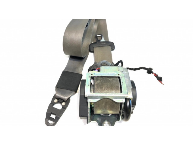 Передний ремень безопасности