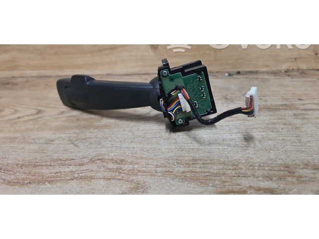 Ручка стеклоочистителей 31264169   Volvo V70