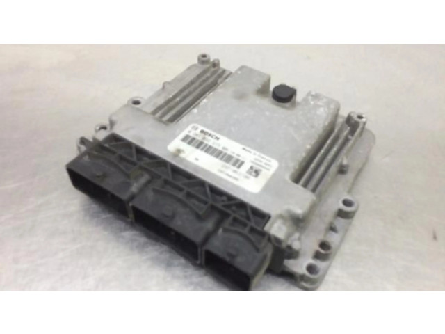Блок управления двигателя 0281032215 Dacia Dokker