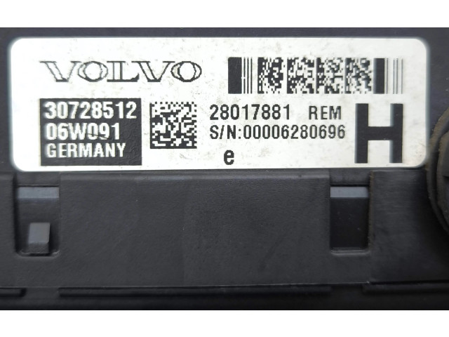 Блок предохранителей 30728512   Volvo XC90    