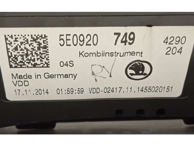Панель приборов 5E0920749   Skoda Octavia Mk3 (5E)       