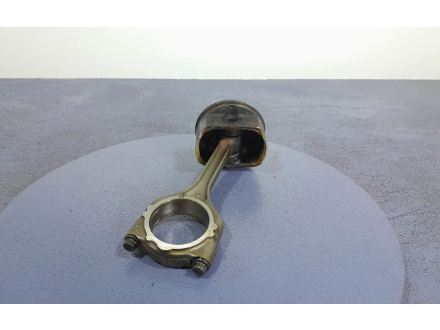 Поршень P04884884CA Jeep Compass для бензинового двигателя 2.0