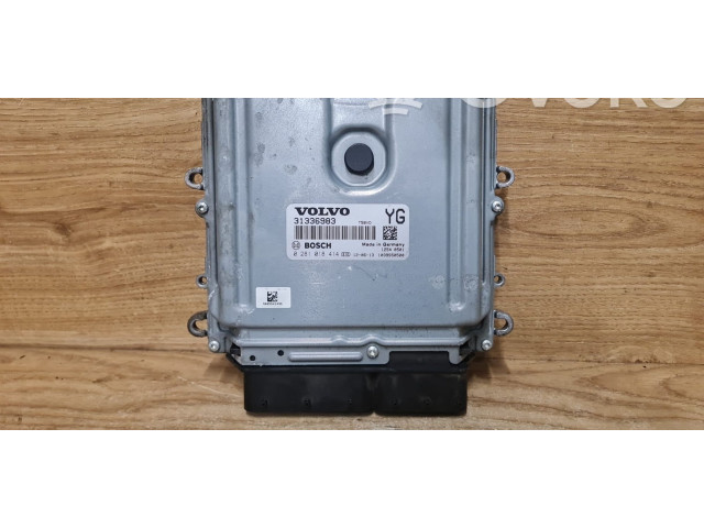 Блок управления двигателя 31336983, 0281018414 Volvo V70