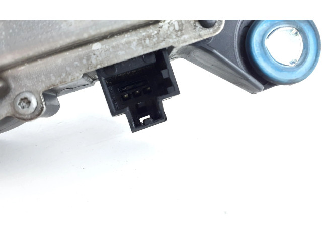 Моторчик заднего дворника 30663891 Volvo V70