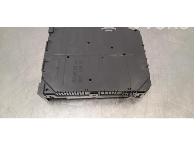 Блок предохранителей  9830707680   Peugeot Partner III    