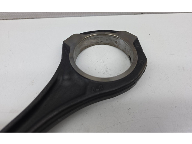 Píst Mercedes-Benz S W221 642930