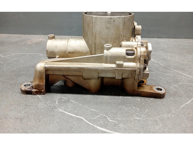 Масляный насос   V764737680  Citroen C5 Aircross 