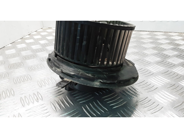 Вентилятор печки N031269U Volkswagen Caddy