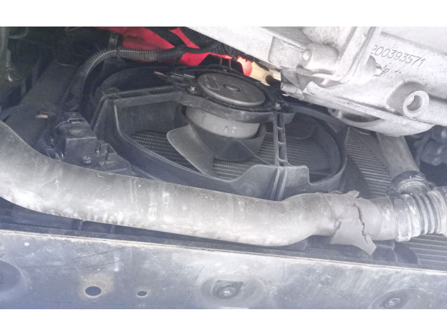 Вентилятор радиатора     7701068310, 8200966248    Renault Clio III 