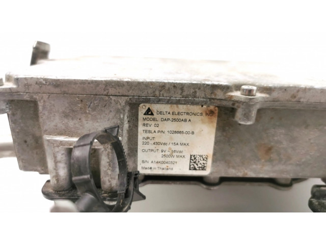 Преобразователь напряжения