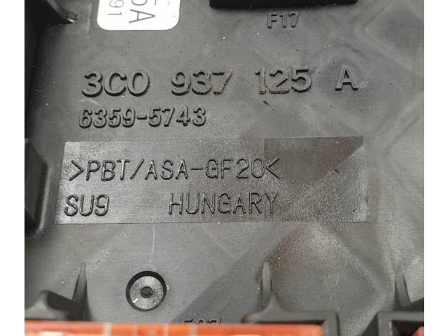   Pojistková skříňka 3C0937125A   Volkswagen Tiguan 2002