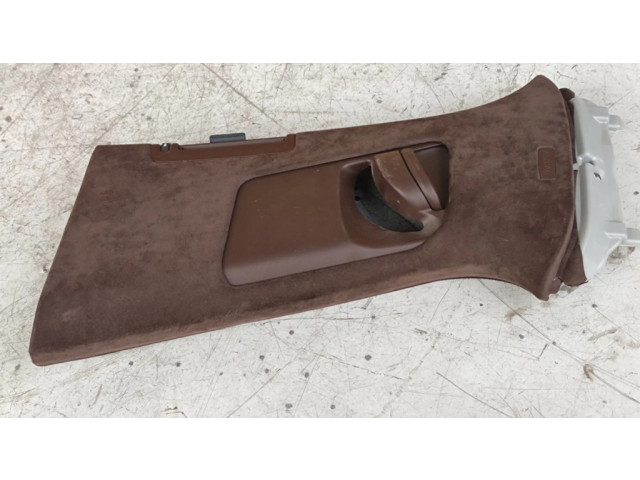 Другая деталь салона