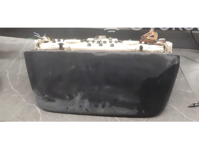 Přístrojová deska Alfa Romeo 164 1992