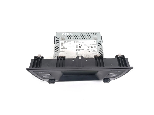 Радио/ проигрыватель CD/DVD / навигация 6V0035871 Skoda Fabia Mk3 (NJ)