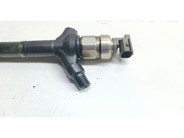 Vstřikovač 32000E16 Toyota RAV 4 (XA30)