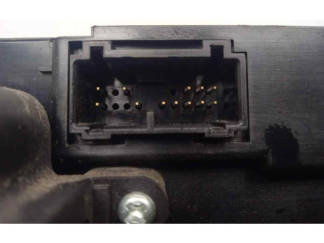 Модуль блока управления кондиционером 2.CONECTORES Volvo S60