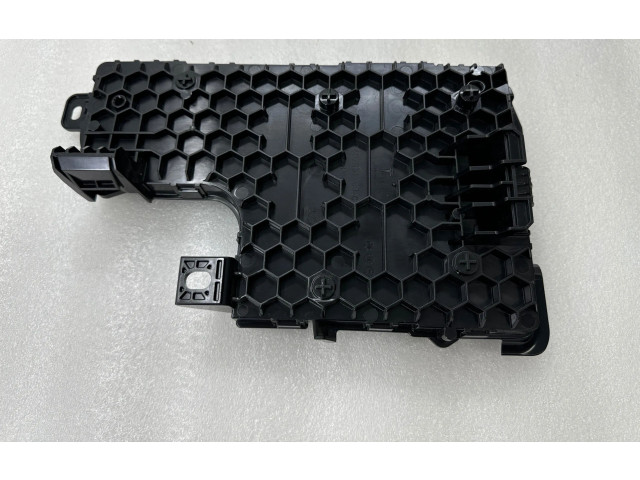 Блок комфорта 149784702D, PGT21266A01389 Tesla Model Y