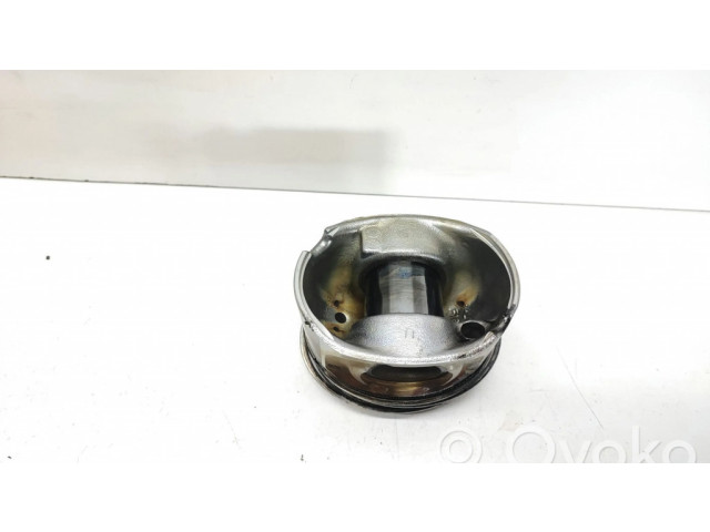 Píst BMW 5 F10 F11 pro naftový motor 3.0 N57D30A