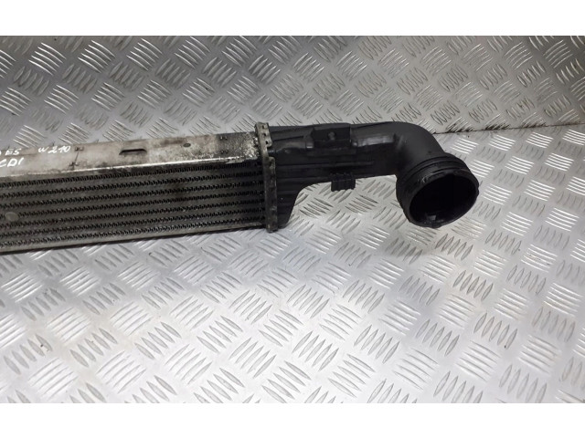 Интеркулер A2105002000 Mercedes-Benz E W210