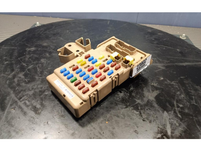 Блок предохранителей     Subaru Tribeca    