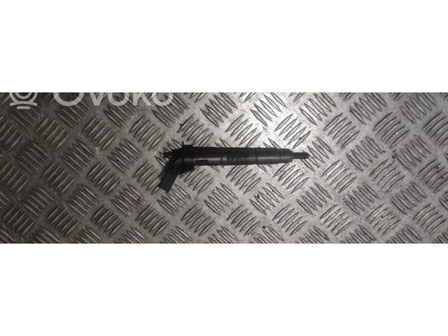 Vstřikovač A642070   Mercedes-Benz ML W164  pro naftový motor 3.0  642820