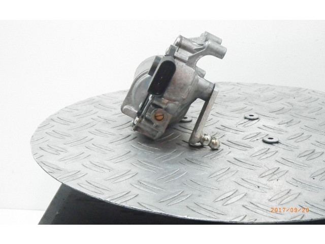 Моторчик дворников 5J1955113A Skoda Fabia Mk2 (5J)