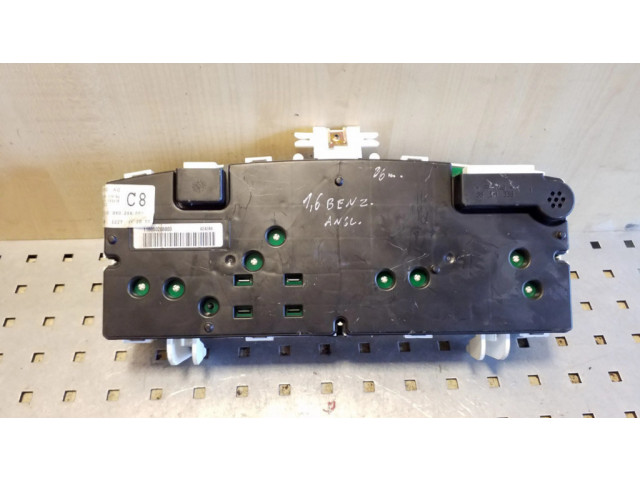 Přístrojová deska Toyota Corolla E120 E130 2006 8380002C80, 88311338