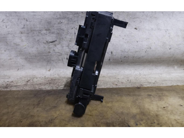 Блок предохранителей 9657718780 Citroen C4 I