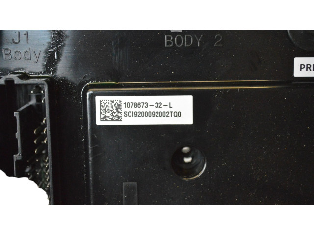 Блок комфорта 107867332L Tesla Model 3