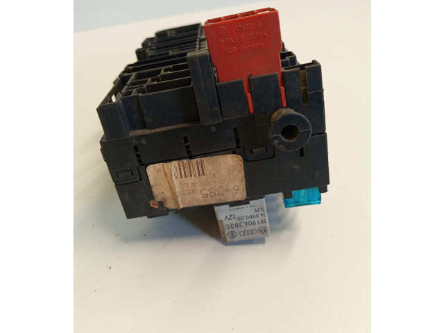 Блок предохранителей 357937039 Volkswagen Golf III