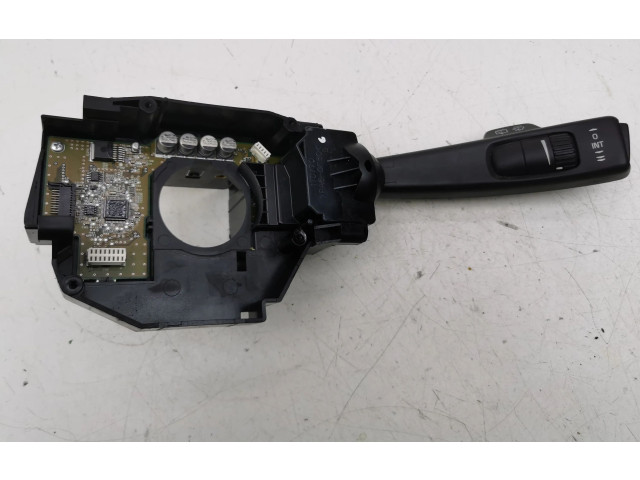 Ручка стеклоочистителей 17D770   Volvo V50