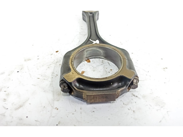 Шатун Mercedes-Benz R W251