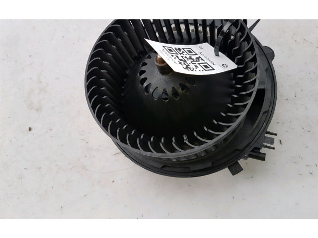 Вентилятор печки    5WB819015A, A0-4068N   Volkswagen Golf VIII
