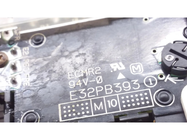 Блок управления климат-контролем MR360467, E32PB393 Mitsubishi Carisma