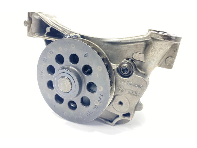 Масляный насос   03L115105C  Volkswagen PASSAT B6 