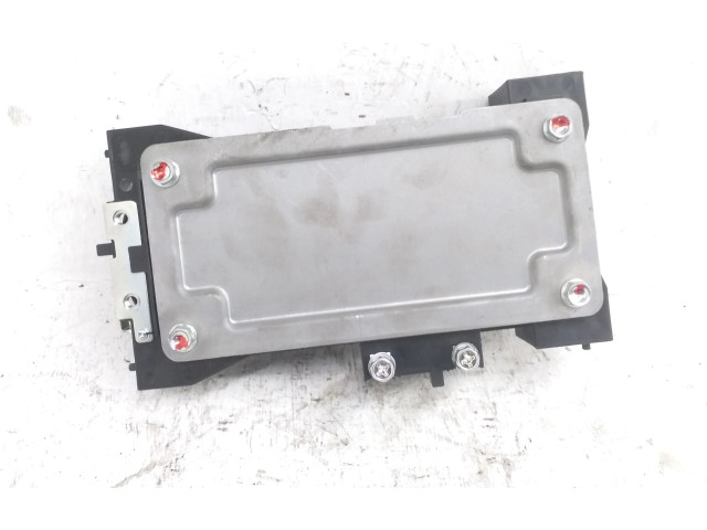 Блок предохранителей Mitsubishi Outlander