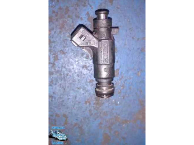 Форсунка 077133551M    Audi A8 S8 D2 4D   